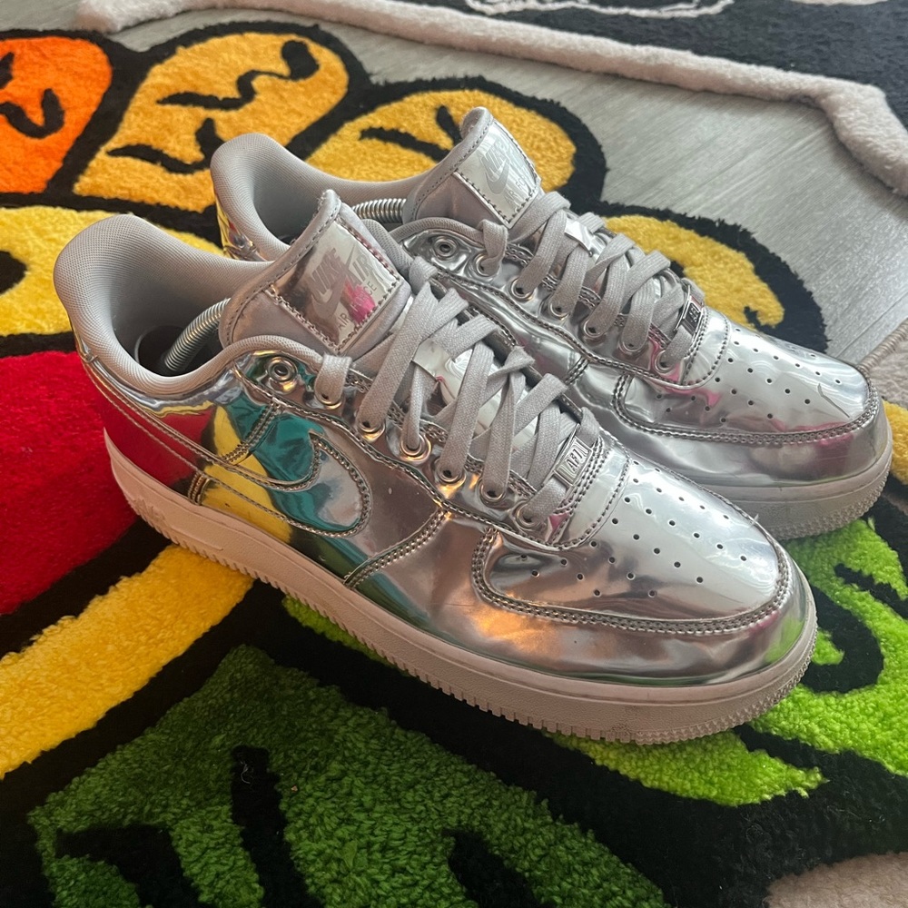 Nike Air Force 1